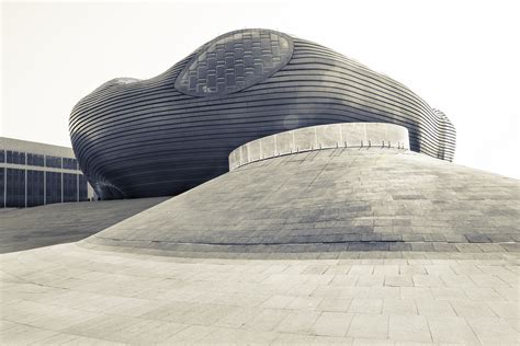  Kangbashi Tempel: Een architecturaal wonder en spiritueel bolwerk in Ordos!