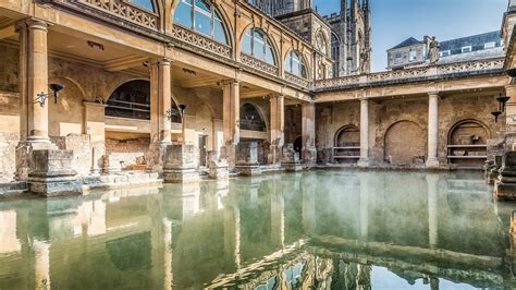 The Roman Baths! Unforgettable History and Soothing Relaxation Await You in Bath!